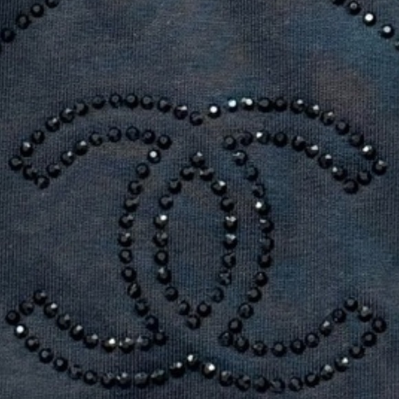 Chanel Beaded CC Logo Tee - Picture 4 of 6